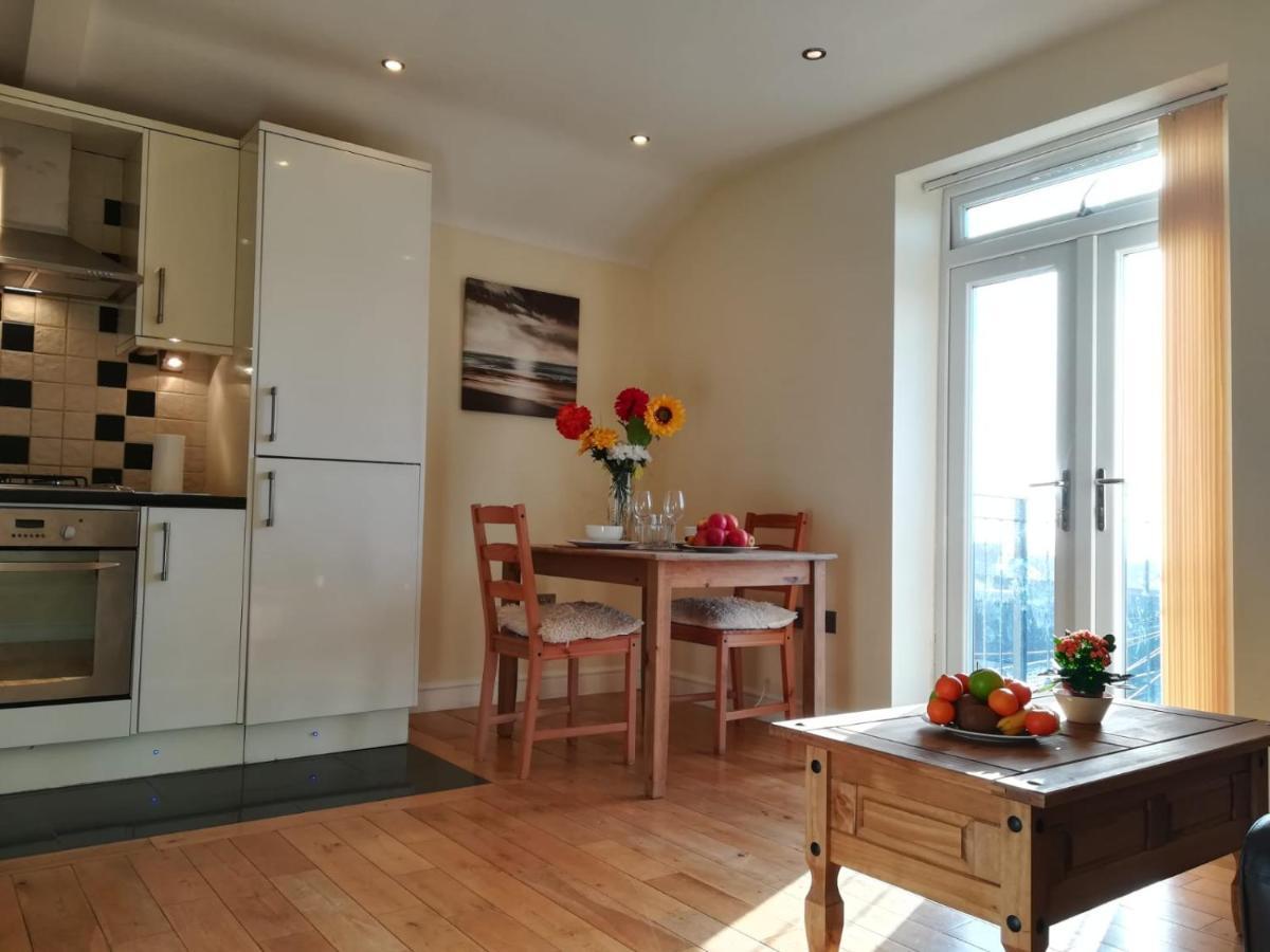 Bright, Modern 1 Bedroom Apartment, Uplands, Суонси Экстерьер фото